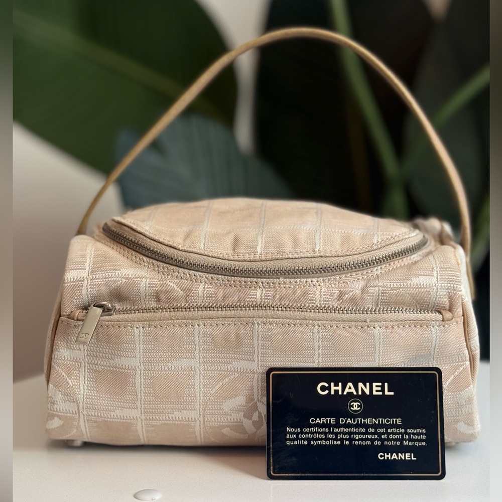 Chanel ‘Travel Line Cosmetics Clutch’
